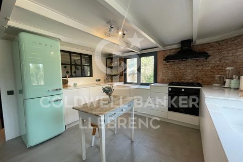Dúplex de 3 dormitorios en venta en Barcelona, Cataluña, Spain № 7991 - foto 11