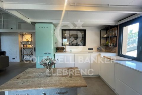 Dúplex de 3 dormitorios en venta en Barcelona, Cataluña, Spain № 7991 - foto 9