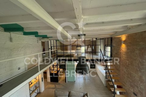Dúplex de 3 dormitorios en venta en Barcelona, Cataluña, Spain № 7991 - foto 20