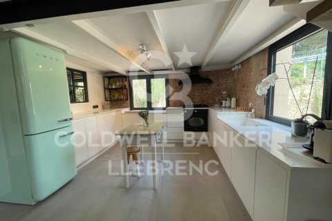 Dúplex de 3 dormitorios en venta en Barcelona, Cataluña, Spain № 7991 - foto 12