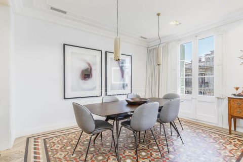 Купить квартиру в Барселона, Испания с 3 спальни, 133м², № 7157 - фото 23