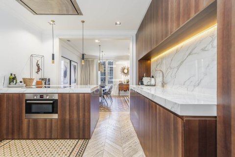 Купить квартиру в Барселона, Испания с 3 спальни, 133м², № 7157 - фото 11
