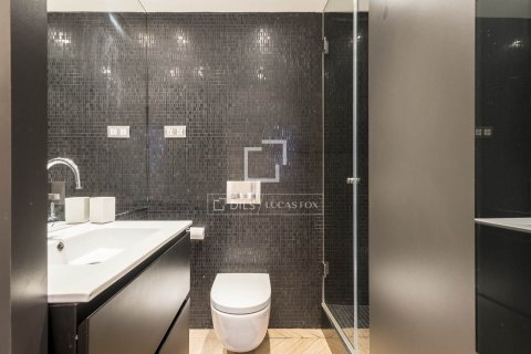 Купить квартиру в Барселона, Испания с 3 спальни, 133м², № 7157 - фото 2