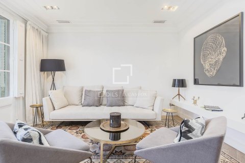 Купить квартиру в Барселона, Испания с 3 спальни, 133м², № 7157 - фото 26