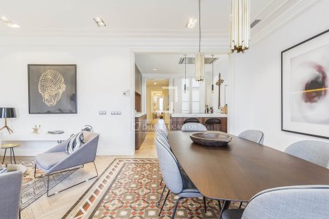 Купить квартиру в Барселона, Испания с 3 спальни, 133м², № 7157 - фото 22