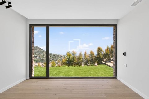 Villa de 5 dormitorios en venta en Cabrils, Barcelona, Cataluña, Spain № 7155 - foto 30