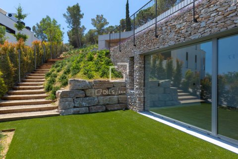 Villa de 5 dormitorios en venta en Cabrils, Barcelona, Cataluña, Spain № 7155 - foto 20
