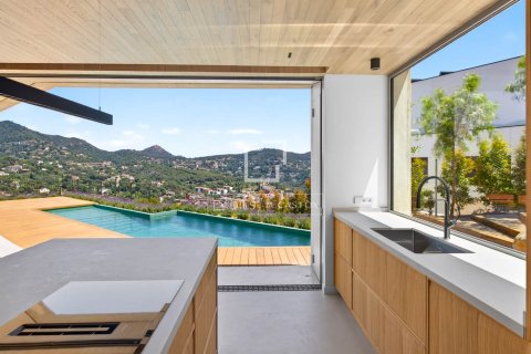 Villa de 5 dormitorios en venta en Cabrils, Barcelona, Cataluña, Spain № 7155 - foto 7