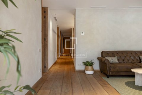 Купить квартиру в Барселона, Испания с 3 спальни, 132м², № 3980 - фото 14
