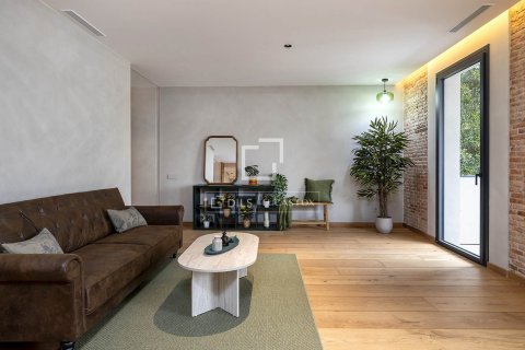 Купить квартиру в Барселона, Испания с 3 спальни, 132м², № 3980 - фото 4