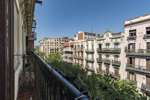 Apartamento de 2 dormitorios en venta en Barcelona, Cataluña, Spain № 3977 - foto 12