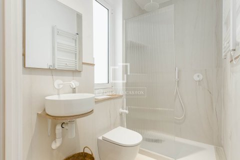 Apartamento de 2 dormitorios en venta en Barcelona, Cataluña, Spain № 3977 - foto 15