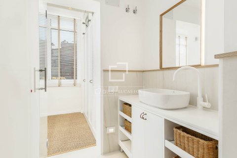 Apartamento de 2 dormitorios en venta en Barcelona, Cataluña, Spain № 3977 - foto 29