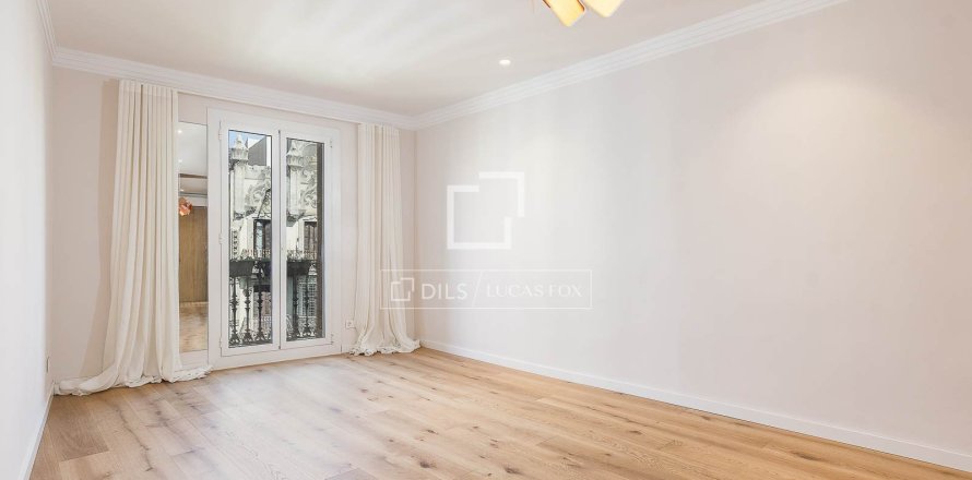 Apartamento de 2 dormitorios en venta en Barcelona, Cataluña, Spain № 3977