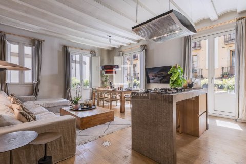 Apartamento de 3 dormitorios en venta en Barcelona, Cataluña, Spain № 3979 - foto 6