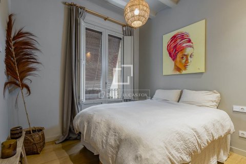 Apartamento de 3 dormitorios en venta en Barcelona, Cataluña, Spain № 3979 - foto 20