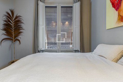Apartamento de 3 dormitorios en venta en Barcelona, Cataluña, Spain № 3979 - foto 21