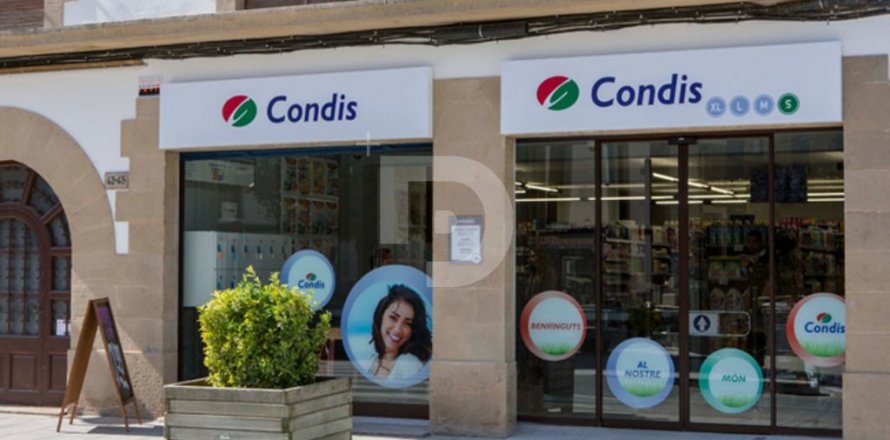 460 sq.m. retail store for sale in Barcelona, Catalonia, Spain № 5171