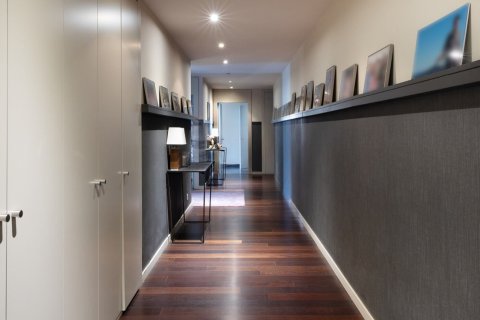 6 chambres apartment à vendre à Barcelona, Catalonia, Spain № 1539 - photo 29