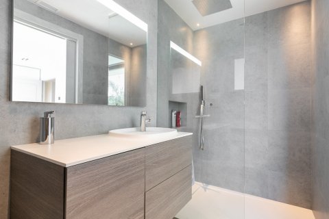 5 bedrooms house for sale in Barcelona, Catalonia, Spain № 1541 - photo 18