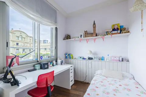 4 bedrooms apartment for sale in Barcelona, Catalonia, Spain № 1638 - photo 22