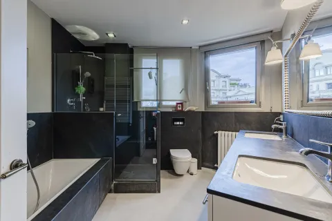 4 bedrooms apartment for sale in Barcelona, Catalonia, Spain № 1638 - photo 17