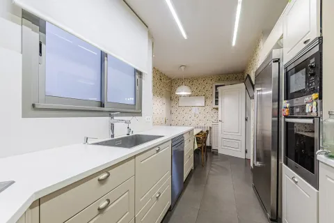 4 bedrooms apartment for sale in Barcelona, Catalonia, Spain № 1638 - photo 7