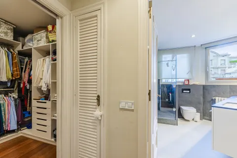 4 bedrooms apartment for sale in Barcelona, Catalonia, Spain № 1638 - photo 15