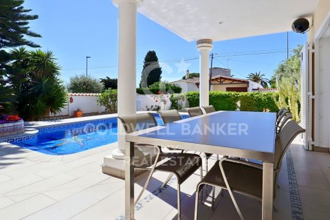 5 bedrooms house for sale in Empuriabrava, Girona, Catalonia, Spain № 5907 - photo 6