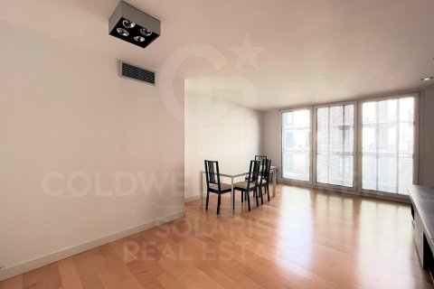 Apartamento de 3 dormitorios en venta en Barcelona, Cataluña, Spain № 5905 - foto 5