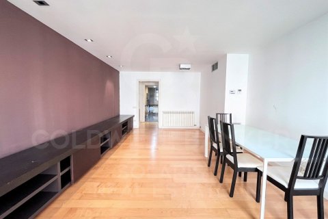 Apartamento de 3 dormitorios en venta en Barcelona, Cataluña, Spain № 5905 - foto 8