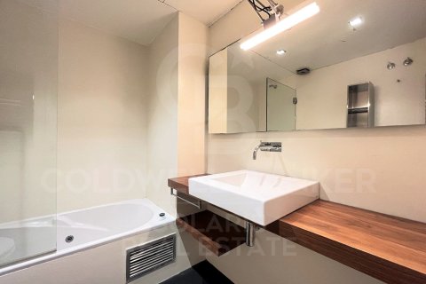 Apartamento de 3 dormitorios en venta en Barcelona, Cataluña, Spain № 5905 - foto 12