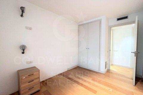 Apartamento de 3 dormitorios en venta en Barcelona, Cataluña, Spain № 5905 - foto 15