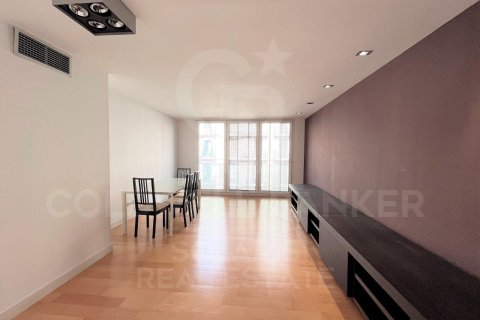 Apartamento de 3 dormitorios en venta en Barcelona, Cataluña, Spain № 5905 - foto 7