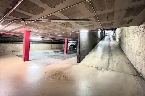 Apartamento de 3 dormitorios en venta en Barcelona, Cataluña, Spain № 5905 - foto 6