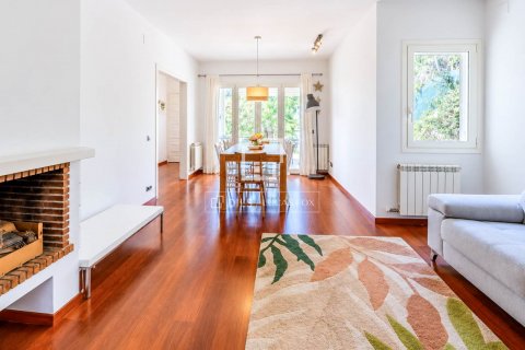 4 bedrooms villa for sale in Sitges, Barcelona, Catalonia, Spain № 9022 - photo 9
