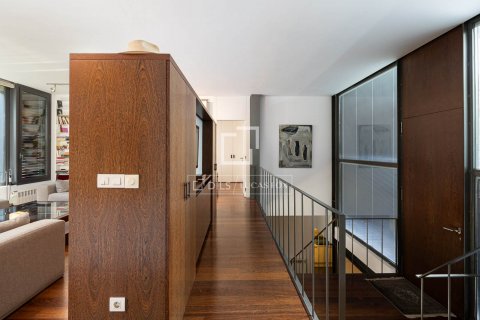 4 bedrooms villa for sale in Barcelona, Catalonia, Spain № 9021 - photo 12