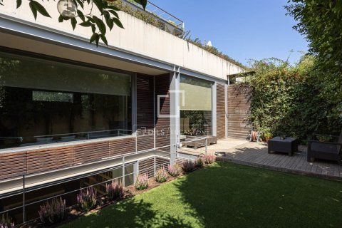 4 bedrooms villa for sale in Barcelona, Catalonia, Spain № 9021 - photo 17