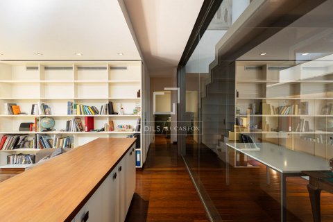 4 bedrooms villa for sale in Barcelona, Catalonia, Spain № 9021 - photo 30