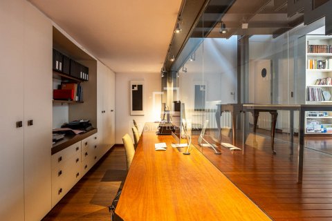 4 bedrooms villa for sale in Barcelona, Catalonia, Spain № 9021 - photo 27