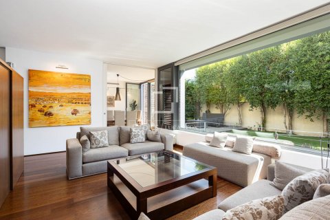 4 bedrooms villa for sale in Barcelona, Catalonia, Spain № 9021 - photo 10