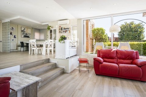 Villa de 5 dormitorios en venta en Bellaterra, Barcelona, Cataluña, Spain № 9024 - foto 10