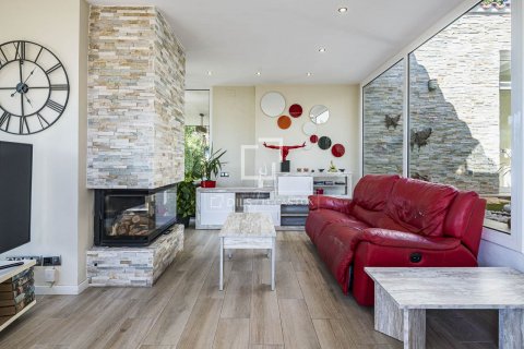 Villa de 5 dormitorios en venta en Bellaterra, Barcelona, Cataluña, Spain № 9024 - foto 7