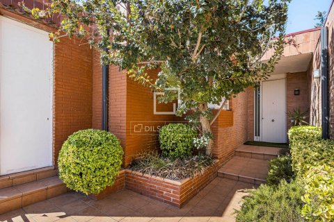 Villa de 5 dormitorios en venta en Bellaterra, Barcelona, Cataluña, Spain № 9024 - foto 3