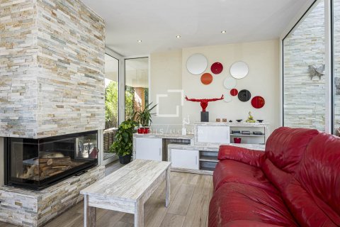 Villa de 5 dormitorios en venta en Bellaterra, Barcelona, Cataluña, Spain № 9024 - foto 8