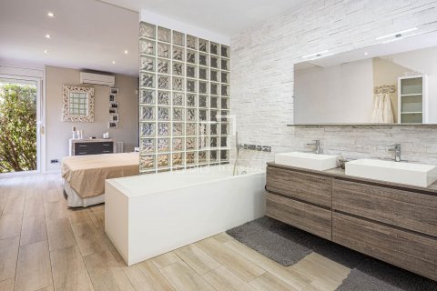 Villa de 5 dormitorios en venta en Bellaterra, Barcelona, Cataluña, Spain № 9024 - foto 27