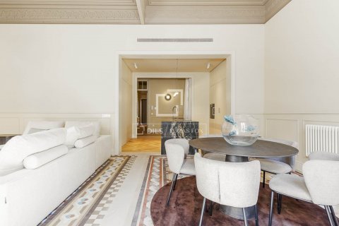 3 bedrooms apartment for sale in Barcelona, Catalonia, Spain № 9023 - photo 8