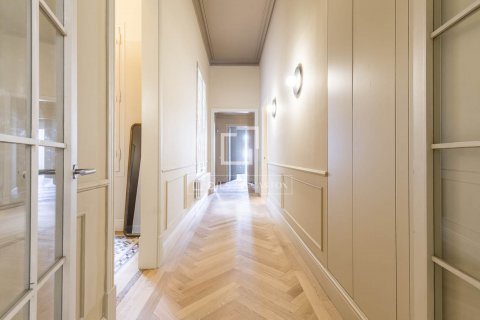 3 bedrooms apartment for sale in Barcelona, Catalonia, Spain № 9023 - photo 22