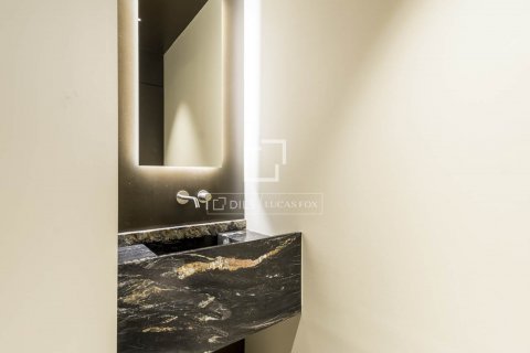 3 bedrooms apartment for sale in Barcelona, Catalonia, Spain № 9023 - photo 25