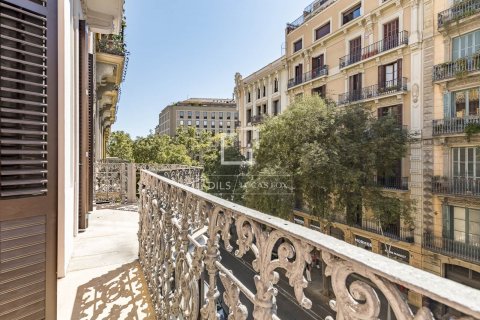 3 bedrooms apartment for sale in Barcelona, Catalonia, Spain № 9023 - photo 11